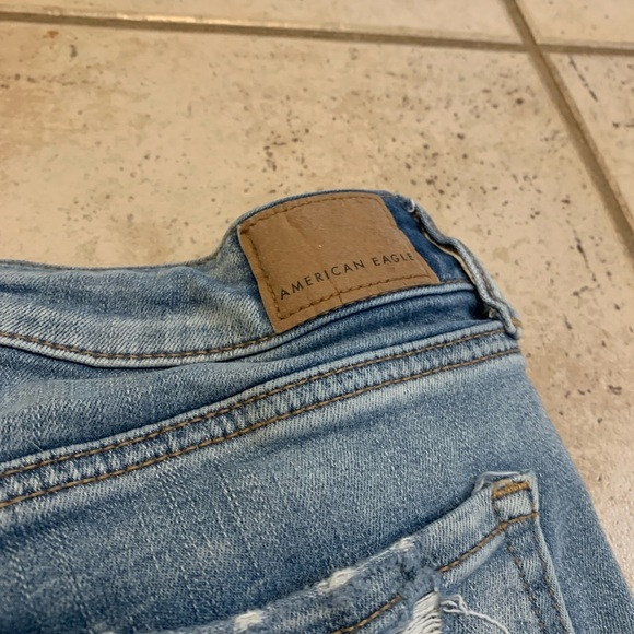 American Eagle Ne(x)t Level Stretch Distressed Denim Shorts - Size 10 - Picture 4 of 8